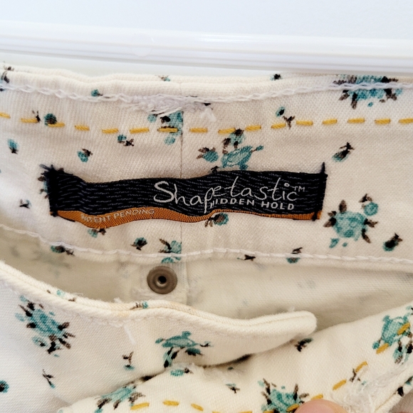 Lee White Cotton Blue Floral Body Shaping Jeans with Ankle Zippers Size 6 - Picture 5 of 12